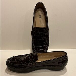 GAP Dark Brown Crocodile Texture women's Slip-On Driver Moc